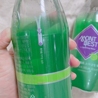 몽베스트 Montbest with Sparkling water Lime20병 — 2.5점을 준 리뷰어가 2021년 10월 올린 사용 사진