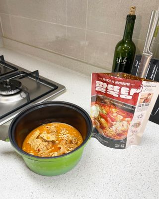 소담스퀘어 상암 궁중해물탕조씨집 백년가게 조씨집 팔뚝탕1인분550g — 2.5점을 준 리뷰어가 2022년 12월 올린 사용 사진