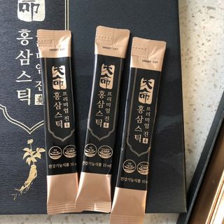 헬스업_천명진프리미엄홍삼스틱_10ml x 30포 — 4점을 준 리뷰어가 2021년 3월 올린 사용 사진