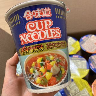 NISSIN 닛신 컵누들  4종 - 씨푸드오리지날, 씨푸드 스파이시, 씨푸드 커리, 씨푸드 XO소스 — 5점을 준 리뷰어가 2022년 2월 올린 사용 사진