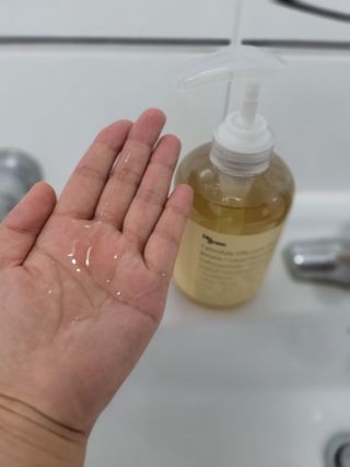빅그린 안티 헤어로스 탈모 카렌듈라 바이옴 샴푸 500ml (지성두피용) — 5점을 준 리뷰어가 2022년 8월 올린 사용 사진