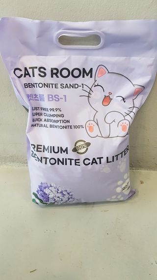 겟플렉스 켓플렉스 캣츠룸BS-1 고양이모래 4kg — 5점을 준 리뷰어가 2021년 3월 올린 사용 사진