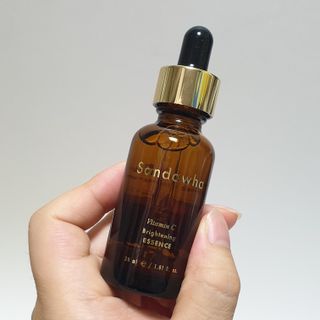 스킨큐어 산다화 비타민c 화이트닝 에센스 30ml — 5점을 준 리뷰어가 2021년 8월 올린 사용 사진