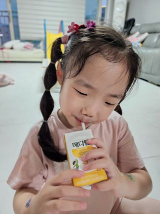 메디웰 페디아드링크 미니 바나나맛 — 5점을 준 리뷰어가 2022년 8월 올린 사용 사진