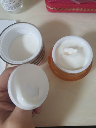 자민경 크레마카라콜 울트라 프로폴리스 하이드라 인텐스 크림 50ml — 5점을 준 리뷰어가 2021년 1월 올린 사용 사진