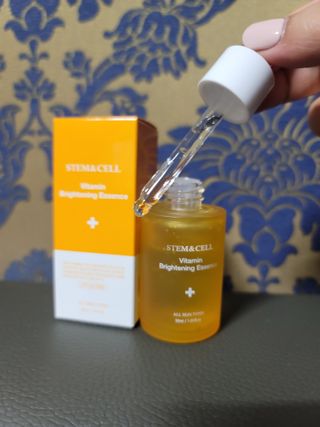 체르엠 스템앤셀 비타민 브라이트닝 에센스 30ml 1개 — 5점을 준 리뷰어가 2021년 9월 올린 사용 사진