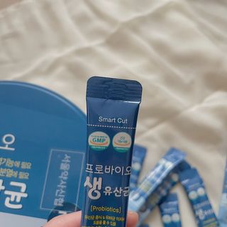 서울약사신협_프로바이오생유산균_2.5G x 100포 — 4.5점을 준 리뷰어가 2021년 2월 올린 사용 사진