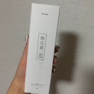 [베러오리진] 무화과 크리미 딥 폼 클렌저/피부 노폐물 & 미세먼지 99 세정 인증 민감성 피부 무자극 인증 — 4점을 준 리뷰어가 2021년 11월 올린 사용 사진