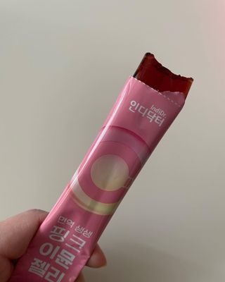 인디닥터 면역 생생 핑크 이뮨 젤리 + 타이탄 BCAA 프로틴 젤리스틱 — 5점을 준 리뷰어가 2022년 5월 올린 사용 사진