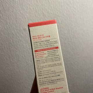 리더스코스메틱 리더스 퍼스트 샷 액티브 에센스 토닝 컨트롤 & 포어 컨트롤 — 4점을 준 리뷰어가 2021년 12월 올린 사용 사진