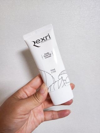 렉스리 데일리 톤업 크림 Rexri Daily Tone Up Cream — 5점을 준 리뷰어가 2022년 8월 올린 사용 사진