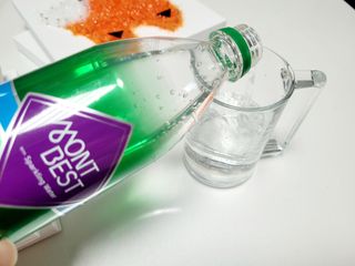 몽베스트 Montbest with Sparkling water Plain 20병 — 5점을 준 리뷰어가 2022년 8월 올린 사용 사진