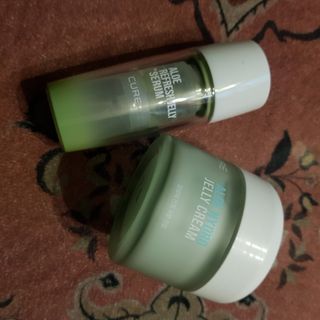 김정문알로에 큐어 큐어 알로에 리프레쉬 젤리 세럼, 큐어 알로에 하이드로 젤리 크림 — 5점을 준 리뷰어가 2021년 4월 올린 사용 사진