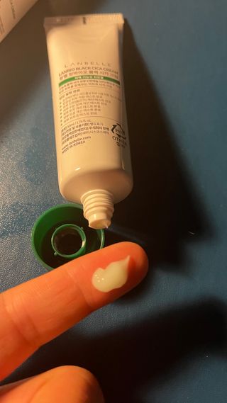 랑벨 랑바이오 블랙 시카 크림 50ml(블랙비 프로폴리스, 시카 4종, 판테놀 10 함유) — 5점을 준 리뷰어가 2022년 6월 올린 사용 사진
