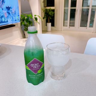몽베스트 Montbest with Sparkling water Lime20병 — 5점을 준 리뷰어가 2022년 7월 올린 사용 사진