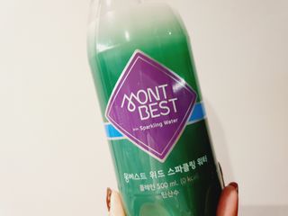 몽베스트 Montbest with Sparkling water Plain 20병 — 5점을 준 리뷰어가 2021년 11월 올린 사용 사진