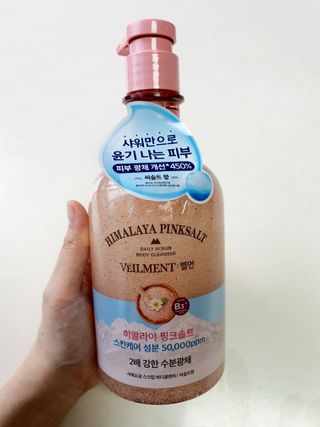 벨먼 내추럴스파 수분광채 스크럽 바디워시 600ml 5종 — 5점을 준 리뷰어가 2022년 5월 올린 사용 사진