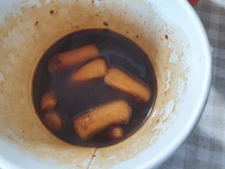 유비쿡 컵떡볶이 매운컵떡볶이2개/ 짜장컵떡볶이 2개  총 4개세트 — 4.5점을 준 리뷰어가 2021년 2월 올린 사용 사진