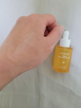 체르엠 스템앤셀 비타민 브라이트닝 에센스 30ml 1개 — 4점을 준 리뷰어가 2021년 11월 올린 사용 사진