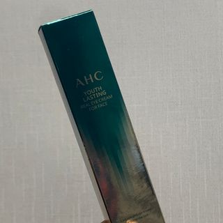 [NEW 탄력유턴 아이크림] AHC 유스 래스팅 리얼 아이크림 포 페이스 — 5점을 준 리뷰어가 2021년 2월 올린 사용 사진