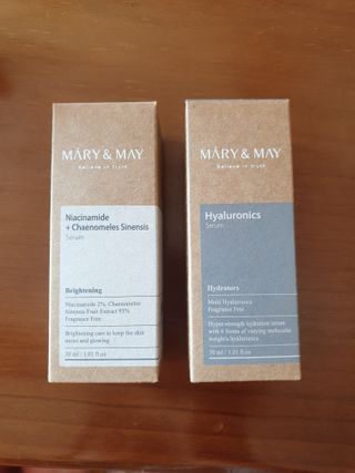 마리엔메이 히알루로닉스 세럼 ,나이아신아마이드 모과 세럼, 마린콜라겐 세럼, 청귤 흰목이버섯 추출물 세럼 — 4점을 준 리뷰어가 2021년 10월 올린 사용 사진