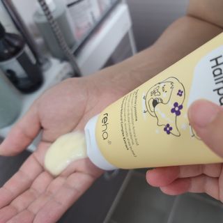 ★N쇼핑 헤어팩 1위★ 리하 에그 화이트 극손상 무실리콘 트리트먼트 헤어팩 — 5점을 준 리뷰어가 2022년 6월 올린 사용 사진