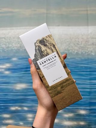 스킨1004 [SKIN1004] 마다가스카르 센텔라 라이트 클렌징 오일 200ml — 5점을 준 리뷰어가 2024년 7월 올린 사용 사진