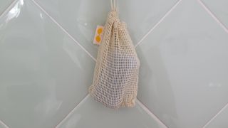 (인스타X) 윌라이프 아이스 멘톨(자사몰) 클린 샤워바 샴푸바 150g+거품망 — 5점을 준 리뷰어가 2024년 7월 올린 사용 사진