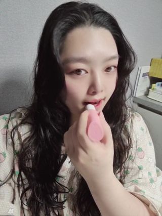 스킨큐어 산다화 카멜리아 안티 링클 멀티밤 — 5점을 준 리뷰어가 2023년 1월 올린 사용 사진
