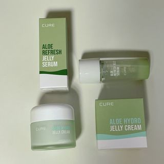 김정문알로에 큐어 큐어 알로에 리프레쉬 젤리 세럼, 큐어 알로에 하이드로 젤리 크림 — 4.5점을 준 리뷰어가 2021년 4월 올린 사용 사진