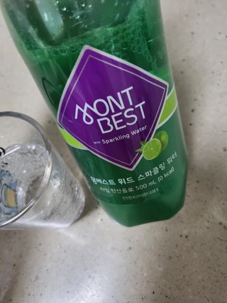 몽베스트 Montbest with Sparkling water Lime20병 — 5점을 준 리뷰어가 2022년 9월 올린 사용 사진