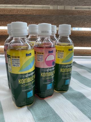 더그레잇티 콤부차 [매일유업] 더그레잇티 44kcal 콤부차 300ml *12개입 (오리지널 6개+베리리치 6개) — 5점을 준 리뷰어가 2023년 7월 올린 사용 사진