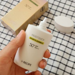 아이레시피 모이스트터치 스포츠 선밀크 50ml (SPF50+ PA+++) — 5점을 준 리뷰어가 2023년 6월 올린 사용 사진