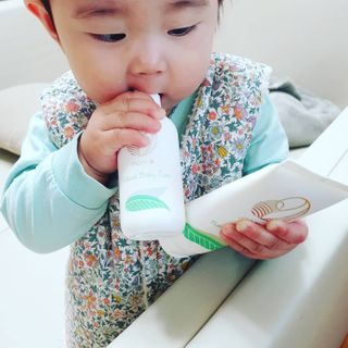 mom e 맘이 내추럴 베이비 케어 크림+바디오일 — 5점을 준 리뷰어가 2021년 1월 올린 사용 사진