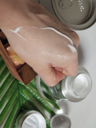 CRE8SKIN(크리에이트스킨) 화사한크림 — 4점을 준 리뷰어가 2022년 3월 올린 사용 사진