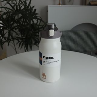 모즈스웨덴 MOZ 스웨덴 316 스텐 대용량 원터치 손잡이 보냉보온병 — 5점을 준 리뷰어가 2023년 8월 올린 사용 사진