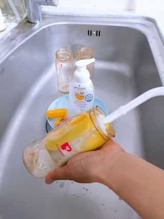 에티튜드 천연 젖병세정제 무향 아토베이비 폼타입 (295ml) 천연 친환경 비건 — 4점을 준 리뷰어가 2022년 8월 올린 사용 사진