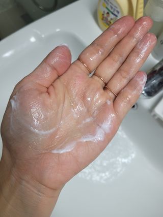 [갸스비] 지성 남성을 위한 포어케어 클렌징폼 — 5점을 준 리뷰어가 2021년 8월 올린 사용 사진