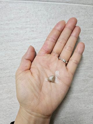 스킨1004 [SKIN1004] 마다가스카르 센텔라 앰플 폼 125ml — 4.5점을 준 리뷰어가 2024년 9월 올린 사용 사진