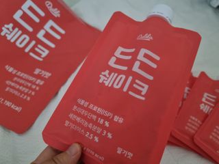 [덜다] 든든 식물성 단백질 쉐이크 40g X 7입 (곡물/딸기) — 5점을 준 리뷰어가 2023년 8월 올린 사용 사진