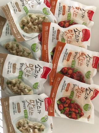 굽네몰 [굽네] 소스가 맛있는 닭가슴살 한입 볼 2종 8팩 — 5점을 준 리뷰어가 2021년 3월 올린 사용 사진