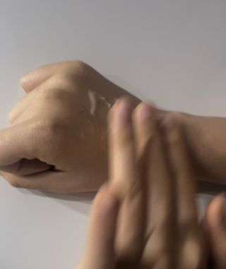 [후르디아] 골라쓰는 과즙향 핸드크림 기프트세트 — 5점을 준 리뷰어가 2024년 1월 올린 사용 사진