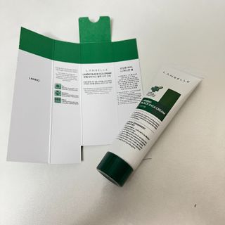 랑벨 랑바이오 블랙 시카 크림 50ml(블랙비 프로폴리스, 시카 4종, 판테놀 10 함유) — 5점을 준 리뷰어가 2022년 7월 올린 사용 사진