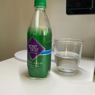 몽베스트 Montbest with Sparkling water Plain 20병 — 5점을 준 리뷰어가 2023년 2월 올린 사용 사진