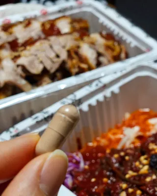 로얄 캐네디언 카보블록 슬림 — 4점을 준 리뷰어가 2023년 4월 올린 사용 사진