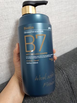 [포레스트스토리] 탈모증상완화 샴푸 1,000ml — 5점을 준 리뷰어가 2022년 3월 올린 사용 사진