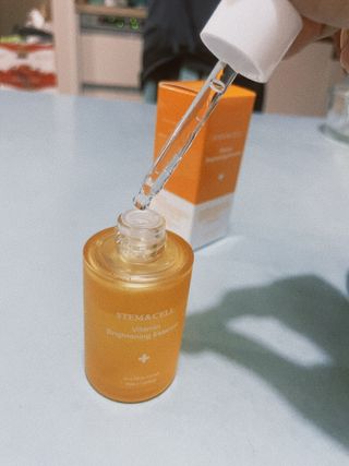 체르엠 스템앤셀 비타민 브라이트닝 에센스 30ml 1개 — 3.5점을 준 리뷰어가 2021년 7월 올린 사용 사진
