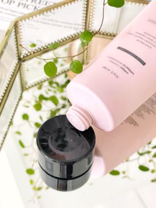 오투에니원 인컨보 바디 퍼퓸 크림 200ml — 5점을 준 리뷰어가 2023년 2월 올린 사용 사진