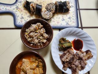 해풀잎 누구나 김밥*1ea [(혼합야채 35g *1ea,  김밥김 (5g, 5ea),  양념간장 (6g, 5ea), 참기름(5g, 2ea)] — 5점을 준 리뷰어가 2022년 7월 올린 사용 사진