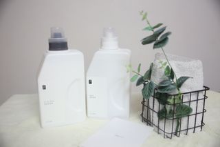 [생활공작소] 섬유유연제 + 세탁세제 1.5L 릴리향 — 5점을 준 리뷰어가 2021년 2월 올린 사용 사진